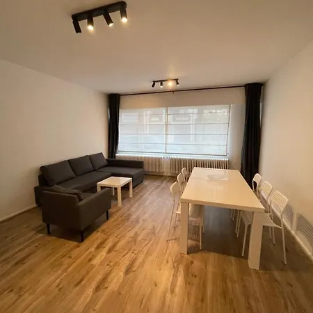 Lovely 2 Bedroom Appartment Near Knokke-Strand Beach Bar Exterior photo