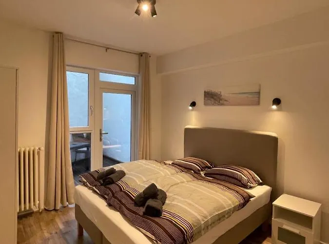 Lovely 2 Bedroom Appartment Near Knokke-Strand Beach Bar