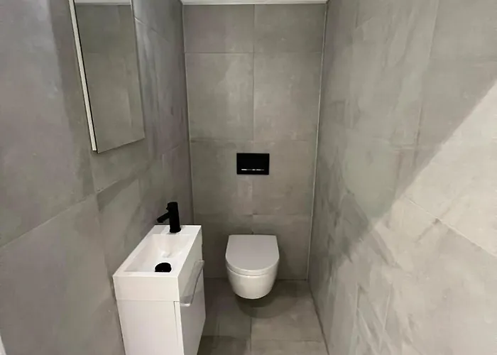 Lovely 2 Bedroom Appartment Near Knokke-Strand Beach Bar