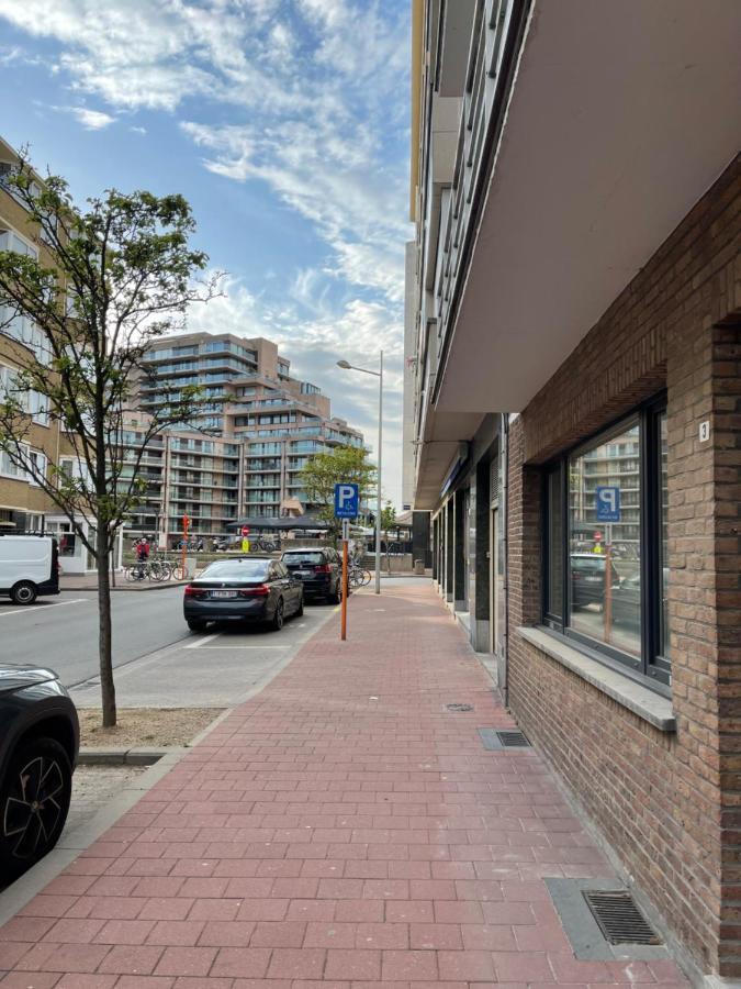 Apartment Lovely 2 Bedroom Near Knokke-strand Bar *