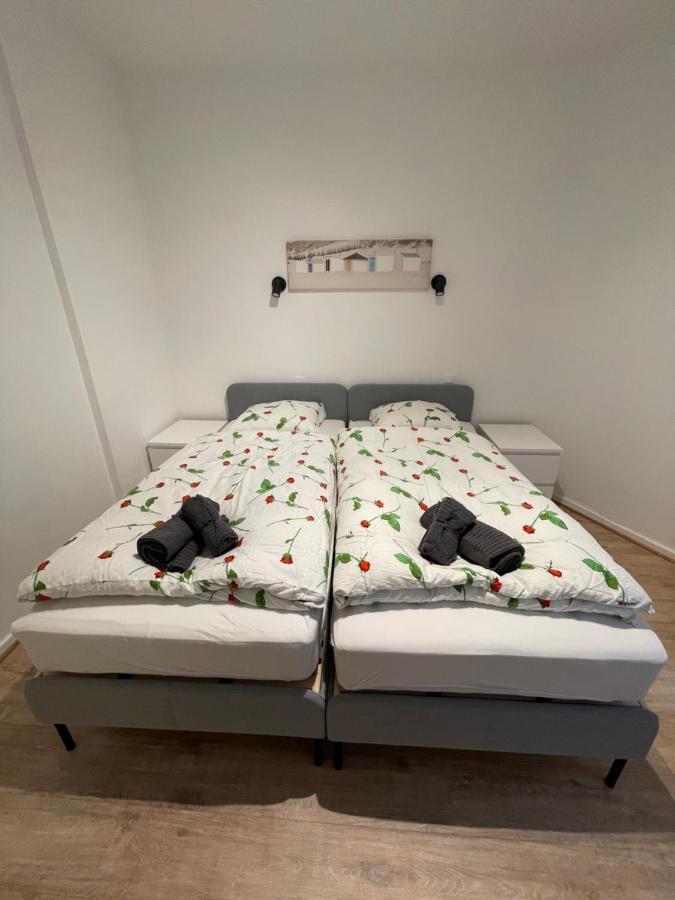 Lovely 2 Bedroom Near Knokke-strand Bar